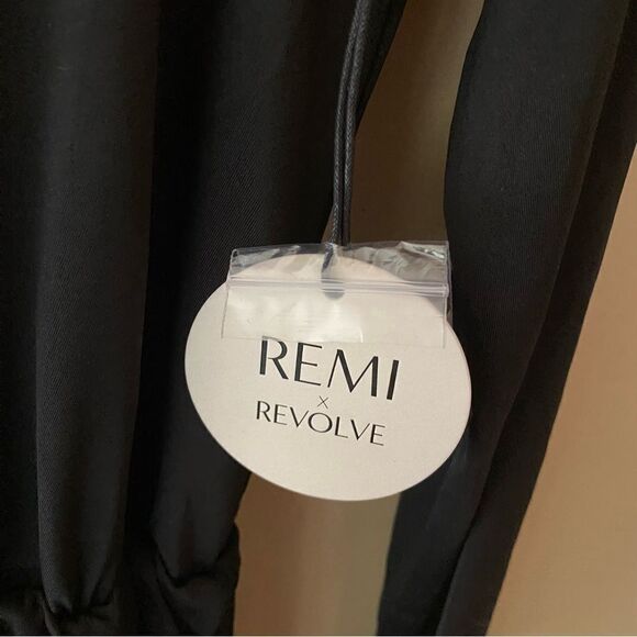 Remi x Revolve Robin Jumpsuit black soft stretch jersey one piece Sz L new - Picture 4 of 11